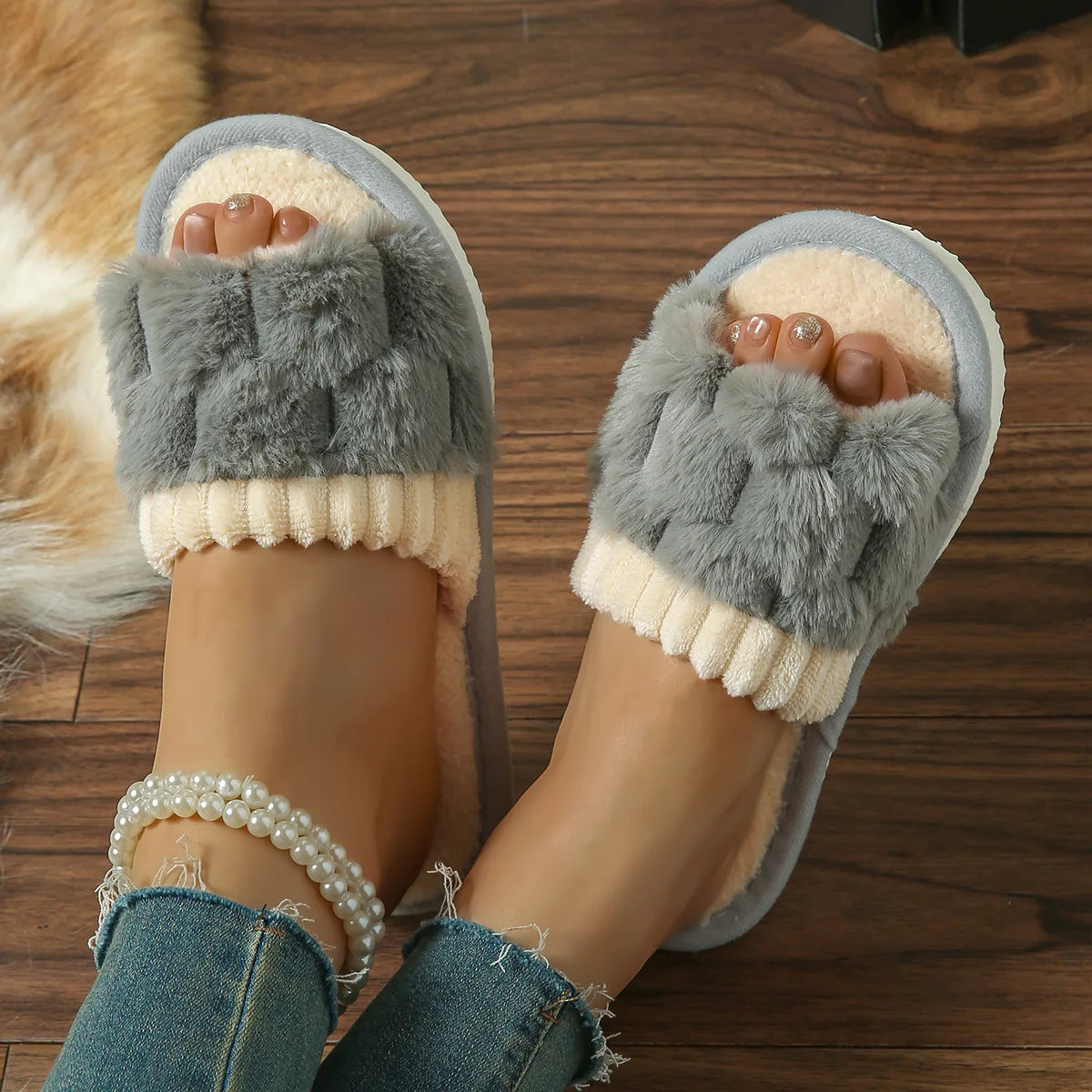 Fluffy Plush Slippers – Soft, Warm, and Cozy Indoor Slides for All Seasons